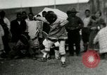 Standbild Native Esquimau Tanz Point Barrow Alaska USA, 1915, aus Sekunde 23 historischem Filmmaterial Videoclip 65675020854