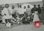 Standbild Native Esquimau Tanz Point Barrow Alaska USA, 1915, aus Sekunde 62 historischem Filmmaterial Videoclip 65675020854