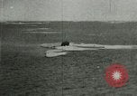 Standbild Polar Bear Jagd Herschel Island Arktischen Ozean, 1915, aus Sekunde 23 historischem Filmmaterial Videoclip 65675020856