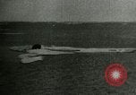 Standbild Polar Bear Jagd Herschel Island Arktischen Ozean, 1915, aus Sekunde 28 historischem Filmmaterial Videoclip 65675020856