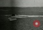 Standbild Polar Bear Jagd Herschel Island Arktischen Ozean, 1915, aus Sekunde 30 historischem Filmmaterial Videoclip 65675020856