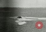 Standbild Polar Bear Jagd Herschel Island Arktischen Ozean, 1915, aus Sekunde 34 historischem Filmmaterial Videoclip 65675020856