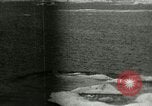 Standbild Polar Bear Jagd Herschel Island Arktischen Ozean, 1915, aus Sekunde 53 historischem Filmmaterial Videoclip 65675020856