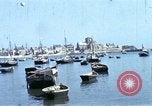 Standbild Fischerdorf Barfleur Frankreich, 1944, aus Sekunde 11 historischem Filmmaterial Videoclip 65675020908