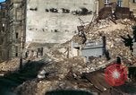 Standbild Blick vom Fahrzeug vom Krieg zerrissenen Berlin fahren Berlin Deutschland, 1945, aus Sekunde 5 historischem Filmmaterial Videoclip 65675020921