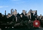 Standbild Blick vom Fahrzeug vom Krieg zerrissenen Berlin fahren Berlin Deutschland, 1945, aus Sekunde 12 historischem Filmmaterial Videoclip 65675020921