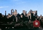 Standbild Blick vom Fahrzeug vom Krieg zerrissenen Berlin fahren Berlin Deutschland, 1945, aus Sekunde 13 historischem Filmmaterial Videoclip 65675020921