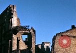 Standbild Blick vom Fahrzeug vom Krieg zerrissenen Berlin fahren Berlin Deutschland, 1945, aus Sekunde 20 historischem Filmmaterial Videoclip 65675020921