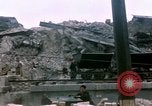 Standbild Blick vom Fahrzeug vom Krieg zerrissenen Berlin fahren Berlin Deutschland, 1945, aus Sekunde 34 historischem Filmmaterial Videoclip 65675020921