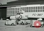 Standbild F-102A United States USA, 1960, aus Sekunde 3 historischem Filmmaterial Videoclip 65675020952