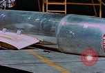 Standbild F-102A Edwards Air Force Base California USA, 1956, aus Sekunde 31 historischem Filmmaterial Videoclip 65675020955