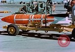 Standbild MB-1 Rakete Holloman Air Force Base New Mexico USA, 1956, aus Sekunde 58 historischem Filmmaterial Videoclip 65675020956