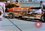 Standbild MB-1 Rakete Holloman Air Force Base New Mexico USA, 1956, aus Sekunde 61 historischem Filmmaterial Videoclip 65675020956