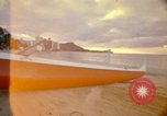 Standbild Royal Hawaiian Hotel Honolulu Hawaii USA, 1973, aus Sekunde 31 historischem Filmmaterial Videoclip 65675020961