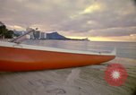 Standbild Royal Hawaiian Hotel Honolulu Hawaii USA, 1973, aus Sekunde 36 historischem Filmmaterial Videoclip 65675020961