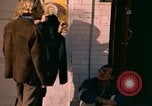 Standbild Männer und Frauen San Francisco California USA, 1967, aus Sekunde 7 historischem Filmmaterial Videoclip 65675020968