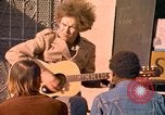Standbild Männer und Frauen San Francisco California USA, 1967, aus Sekunde 17 historischem Filmmaterial Videoclip 65675020968