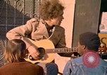 Standbild Männer und Frauen San Francisco California USA, 1967, aus Sekunde 19 historischem Filmmaterial Videoclip 65675020968