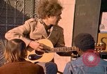 Standbild Männer und Frauen San Francisco California USA, 1967, aus Sekunde 21 historischem Filmmaterial Videoclip 65675020968