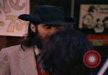 Standbild Männer und Frauen San Francisco California USA, 1967, aus Sekunde 52 historischem Filmmaterial Videoclip 65675020968