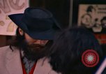 Standbild Männer und Frauen San Francisco California USA, 1967, aus Sekunde 53 historischem Filmmaterial Videoclip 65675020968