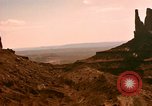 Image les collines et les montagnes de grès rouge Arizona United States USA, 1967, de la seconde 13 séquences d'archives historiques vidéo 65675020981