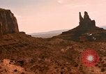Image les collines et les montagnes de grès rouge Arizona United States USA, 1967, de la seconde 17 séquences d'archives historiques vidéo 65675020981