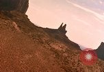 Image les collines et les montagnes de grès rouge Arizona United States USA, 1967, de la seconde 24 séquences d'archives historiques vidéo 65675020981