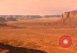 Image montagnes de grès rouge Arizona United States USA, 1967, de la seconde 12 séquences d'archives historiques vidéo 65675020982
