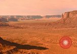Image montagnes de grès rouge Arizona United States USA, 1967, de la seconde 13 séquences d'archives historiques vidéo 65675020982