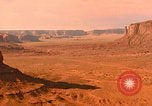 Image montagnes de grès rouge Arizona United States USA, 1967, de la seconde 14 séquences d'archives historiques vidéo 65675020982