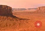 Image montagnes de grès rouge Arizona United States USA, 1967, de la seconde 19 séquences d'archives historiques vidéo 65675020982