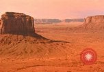 Image montagnes de grès rouge Arizona United States USA, 1967, de la seconde 21 séquences d'archives historiques vidéo 65675020982