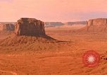 Image montagnes de grès rouge Arizona United States USA, 1967, de la seconde 25 séquences d'archives historiques vidéo 65675020982