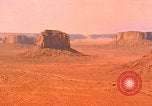 Image montagnes de grès rouge Arizona United States USA, 1967, de la seconde 31 séquences d'archives historiques vidéo 65675020982