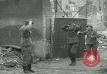 Standbild deutsche Soldaten Kapitulation in Koblenz während Zweiten Weltkrieg Koblenz Deutschland, 1945, aus Sekunde 4 historischem Filmmaterial Videoclip 65675020999