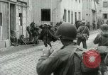 Standbild deutsche Soldaten Kapitulation in Koblenz während Zweiten Weltkrieg Koblenz Deutschland, 1945, aus Sekunde 19 historischem Filmmaterial Videoclip 65675020999