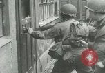 Standbild deutsche Soldaten Kapitulation in Koblenz während Zweiten Weltkrieg Koblenz Deutschland, 1945, aus Sekunde 28 historischem Filmmaterial Videoclip 65675020999