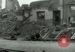 Standbild deutsche Soldaten Kapitulation in Koblenz während Zweiten Weltkrieg Koblenz Deutschland, 1945, aus Sekunde 30 historischem Filmmaterial Videoclip 65675020999