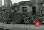 Standbild deutsche Soldaten Kapitulation in Koblenz während Zweiten Weltkrieg Koblenz Deutschland, 1945, aus Sekunde 31 historischem Filmmaterial Videoclip 65675020999