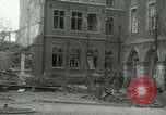 Standbild deutsche Soldaten Kapitulation in Koblenz während Zweiten Weltkrieg Koblenz Deutschland, 1945, aus Sekunde 36 historischem Filmmaterial Videoclip 65675020999