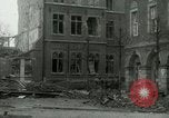Standbild deutsche Soldaten Kapitulation in Koblenz während Zweiten Weltkrieg Koblenz Deutschland, 1945, aus Sekunde 39 historischem Filmmaterial Videoclip 65675020999