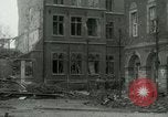 Standbild deutsche Soldaten Kapitulation in Koblenz während Zweiten Weltkrieg Koblenz Deutschland, 1945, aus Sekunde 40 historischem Filmmaterial Videoclip 65675020999