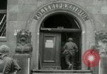 Standbild deutsche Soldaten Kapitulation in Koblenz während Zweiten Weltkrieg Koblenz Deutschland, 1945, aus Sekunde 42 historischem Filmmaterial Videoclip 65675020999