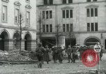 Standbild deutsche Soldaten Kapitulation in Koblenz während Zweiten Weltkrieg Koblenz Deutschland, 1945, aus Sekunde 55 historischem Filmmaterial Videoclip 65675020999