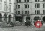 Standbild deutsche Soldaten Kapitulation in Koblenz während Zweiten Weltkrieg Koblenz Deutschland, 1945, aus Sekunde 58 historischem Filmmaterial Videoclip 65675020999