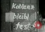 Immagine di Distruzione in Coblenz nella seconda guerra mondiale Koblenz Germania, 1945, secondo 14 filmato di repertorio 65675021000