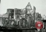 Immagine di Distruzione in Coblenz nella seconda guerra mondiale Koblenz Germania, 1945, secondo 22 filmato di repertorio 65675021000