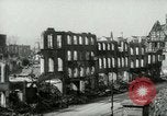 Immagine di Distruzione in Coblenz nella seconda guerra mondiale Koblenz Germania, 1945, secondo 45 filmato di repertorio 65675021000
