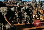 Standbild Nui Ba den Berg Assault Vietnam, 1970, aus Sekunde 33 historischem Filmmaterial Videoclip 65675021006